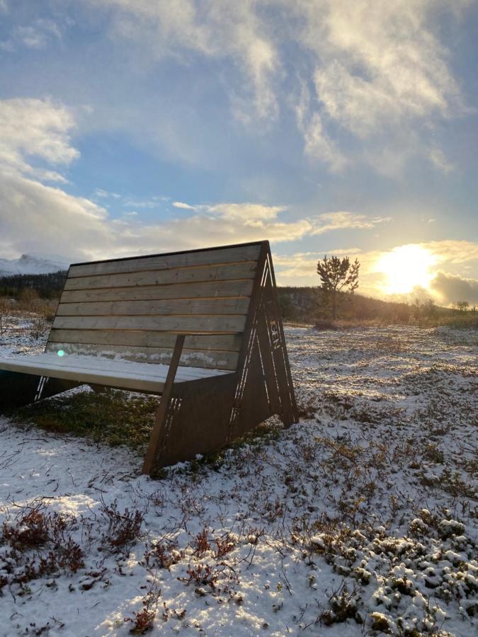 Lyngen, Mackay Appartment, Lyngen Lyngseidet Екстер'єр фото
